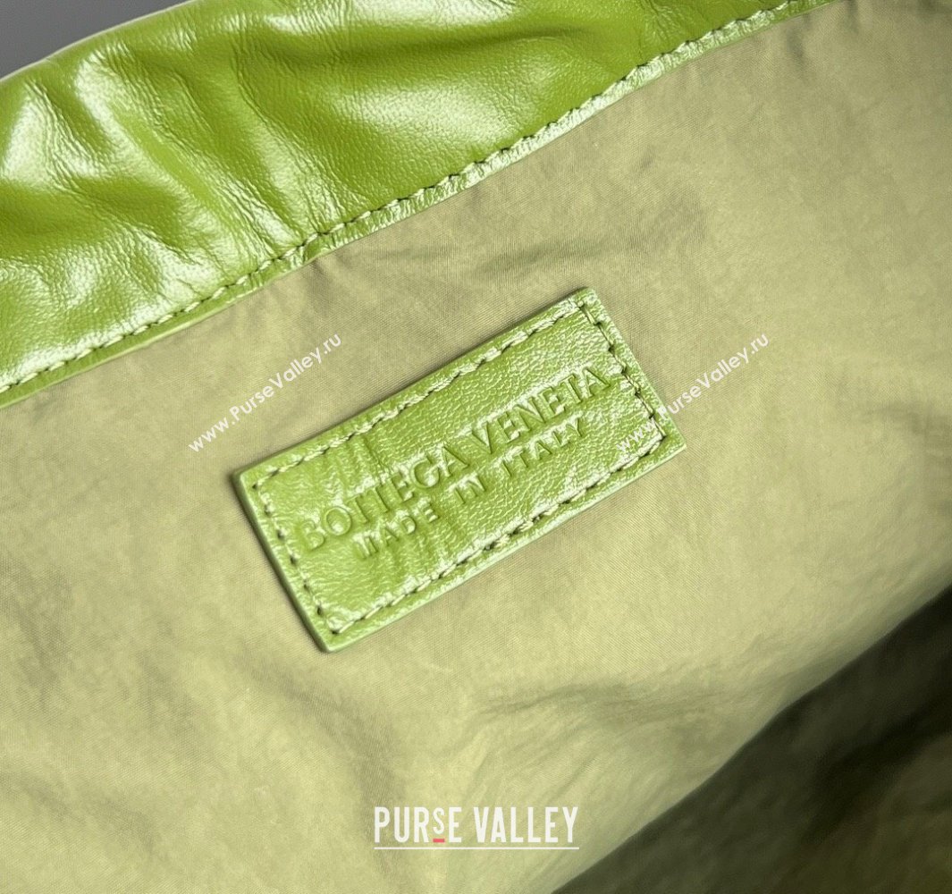Bottega Veneta Medium Dustbag in Intrecciato Leather 796728 Matcha Green 2025 (WT-250519009)