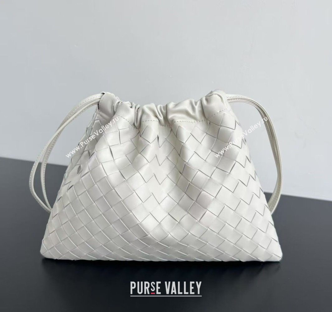 Bottega Veneta Medium Dustbag in Intrecciato Leather 796728 Chalk White 2025 (WT-250519010)