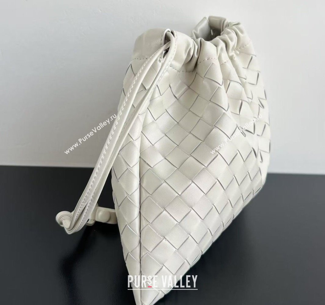 Bottega Veneta Medium Dustbag in Intrecciato Leather 796728 Chalk White 2025 (WT-250519010)