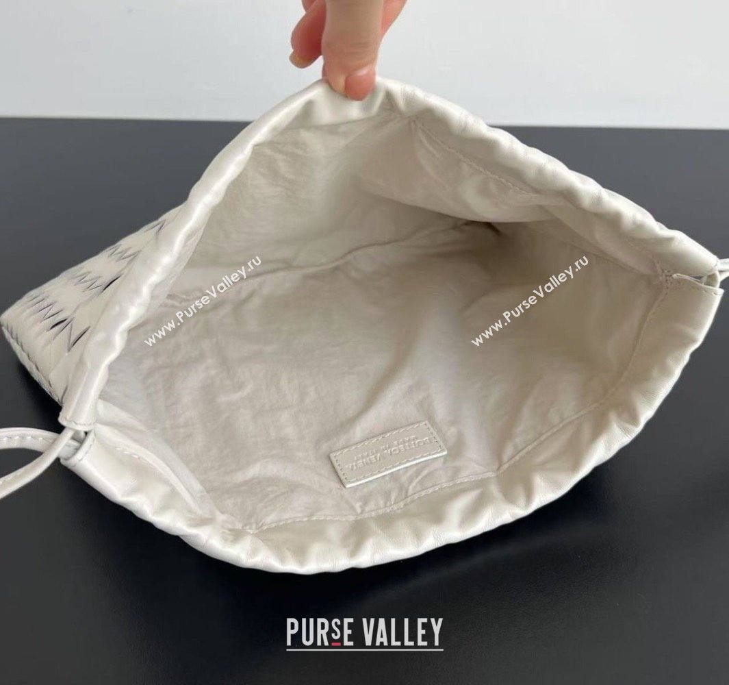 Bottega Veneta Medium Dustbag in Intrecciato Leather 796728 Chalk White 2025 (WT-250519010)