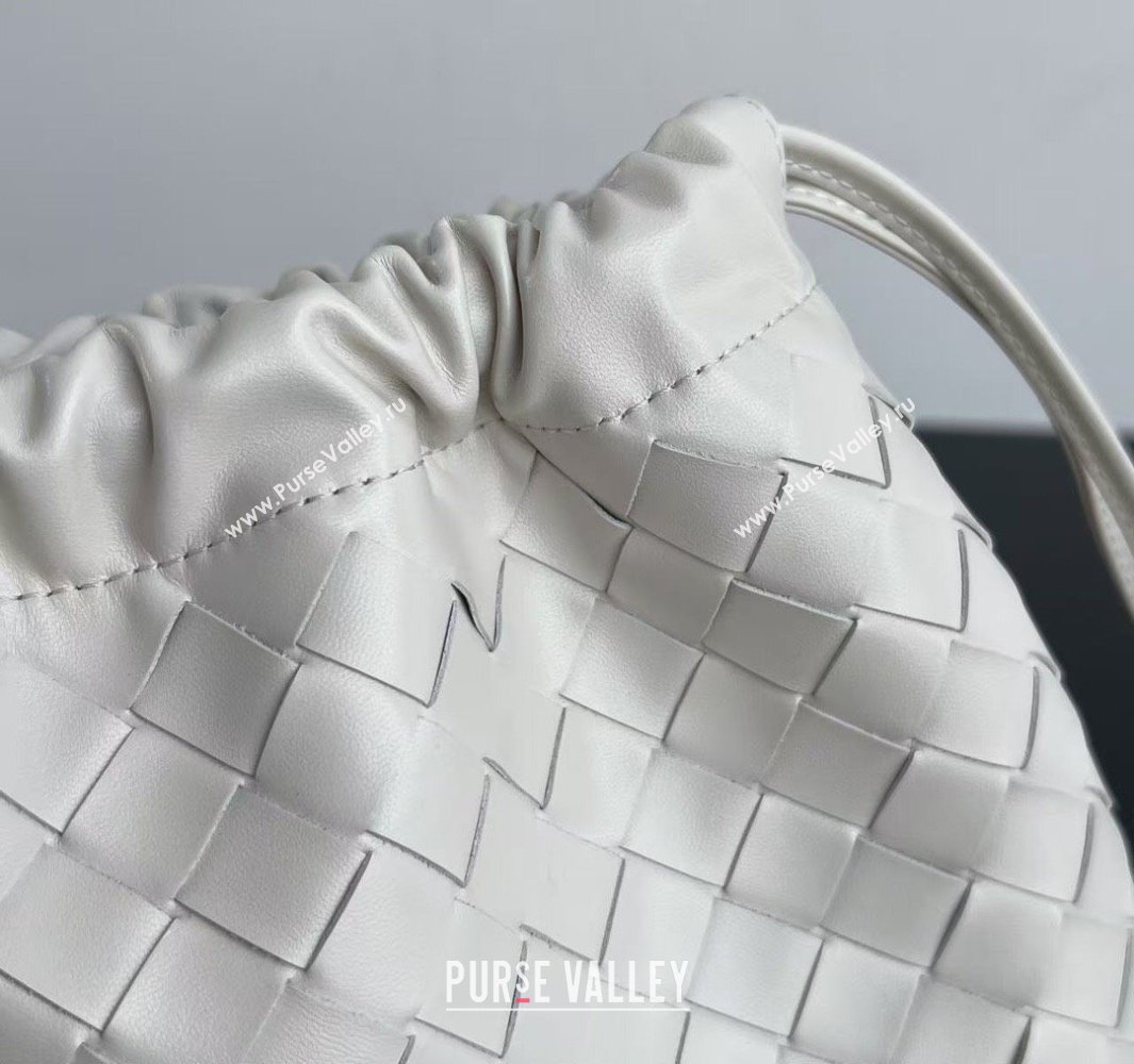 Bottega Veneta Medium Dustbag in Intrecciato Leather 796728 Chalk White 2025 (WT-250519010)