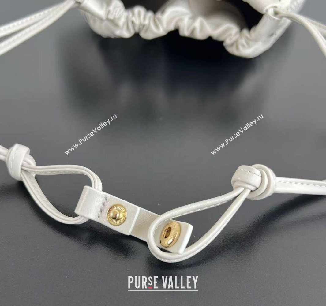 Bottega Veneta Medium Dustbag in Intrecciato Leather 796728 Chalk White 2025 (WT-250519010)