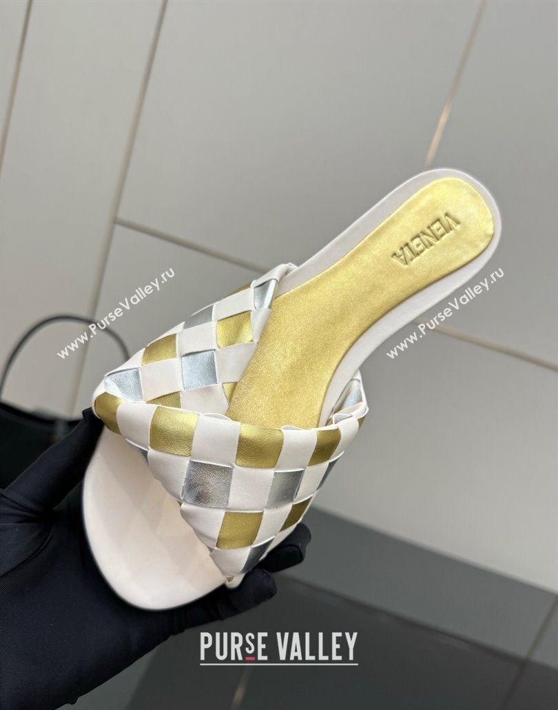 Bottega Veneta Blink Flat Slides Sandals in Vichy Intrecciato Leather with Folded Detail Nude 2025 (MD-250604026)