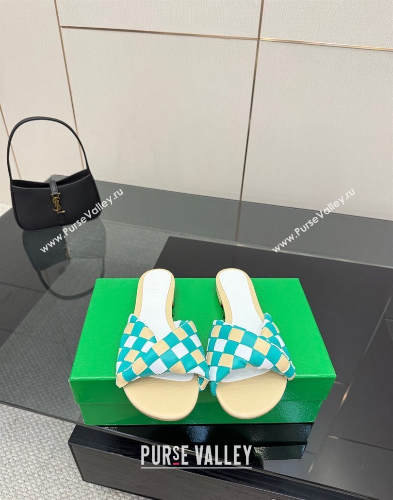 Bottega Veneta Blink Flat Slides Sandals in Vichy Intrecciato Leather with Folded Detail Beige 2025 (MD-250604029)