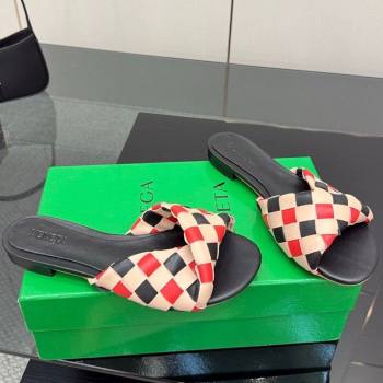 Bottega Veneta Blink Flat Slides Sandals in Vichy Intrecciato Leather with Folded Detail Black 2025 (MD-250604032)
