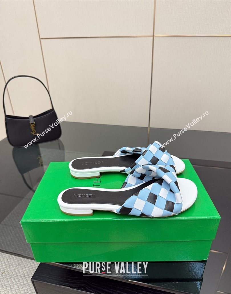Bottega Veneta Blink Flat Slides Sandals in Vichy Intrecciato Leather with Folded Detail Blue 2025 (MD-250604038)