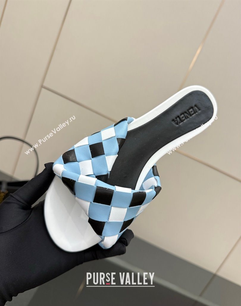 Bottega Veneta Blink Flat Slides Sandals in Vichy Intrecciato Leather with Folded Detail Blue 2025 (MD-250604038)