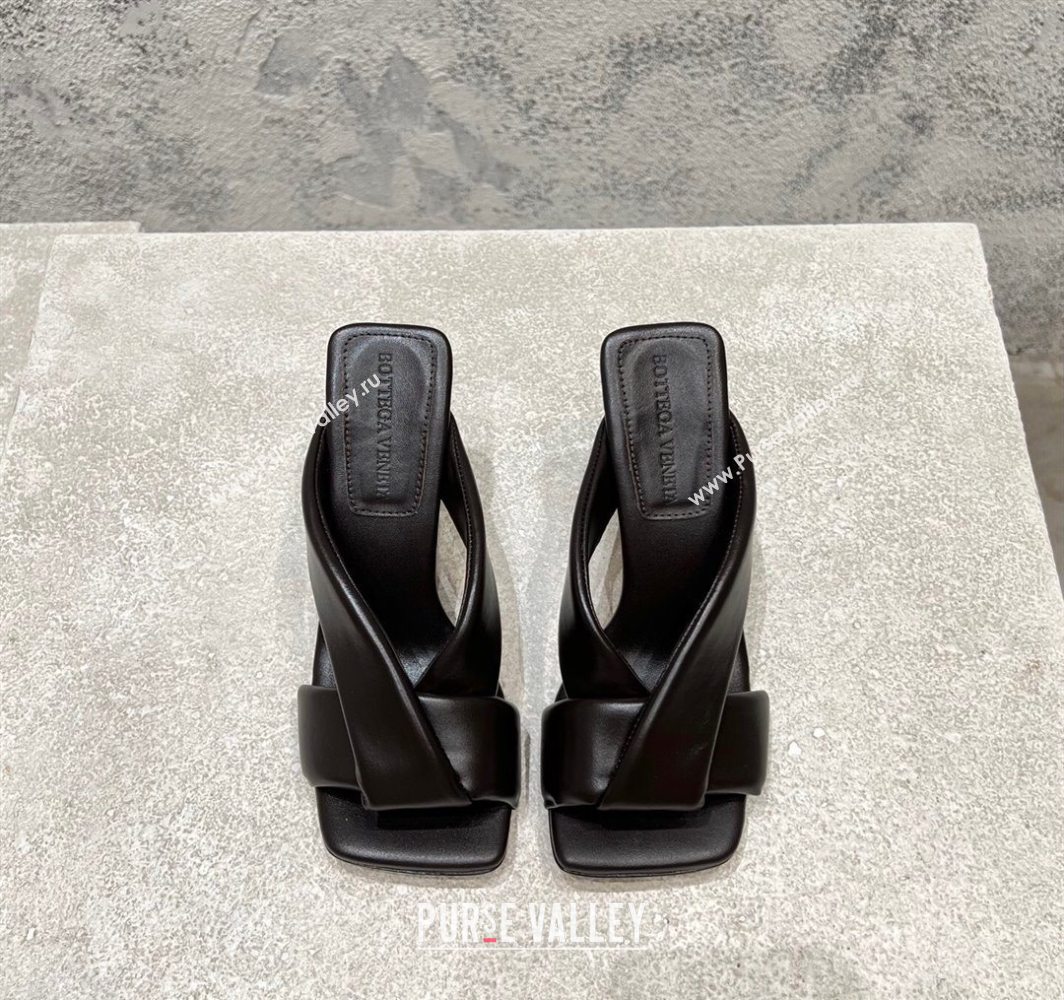 Bottega Veneta Riva Heel Slides Sandal 9cm in Shiny Calfskin with Twisted Strap Fondant Brown 2025 (MD-250604043)