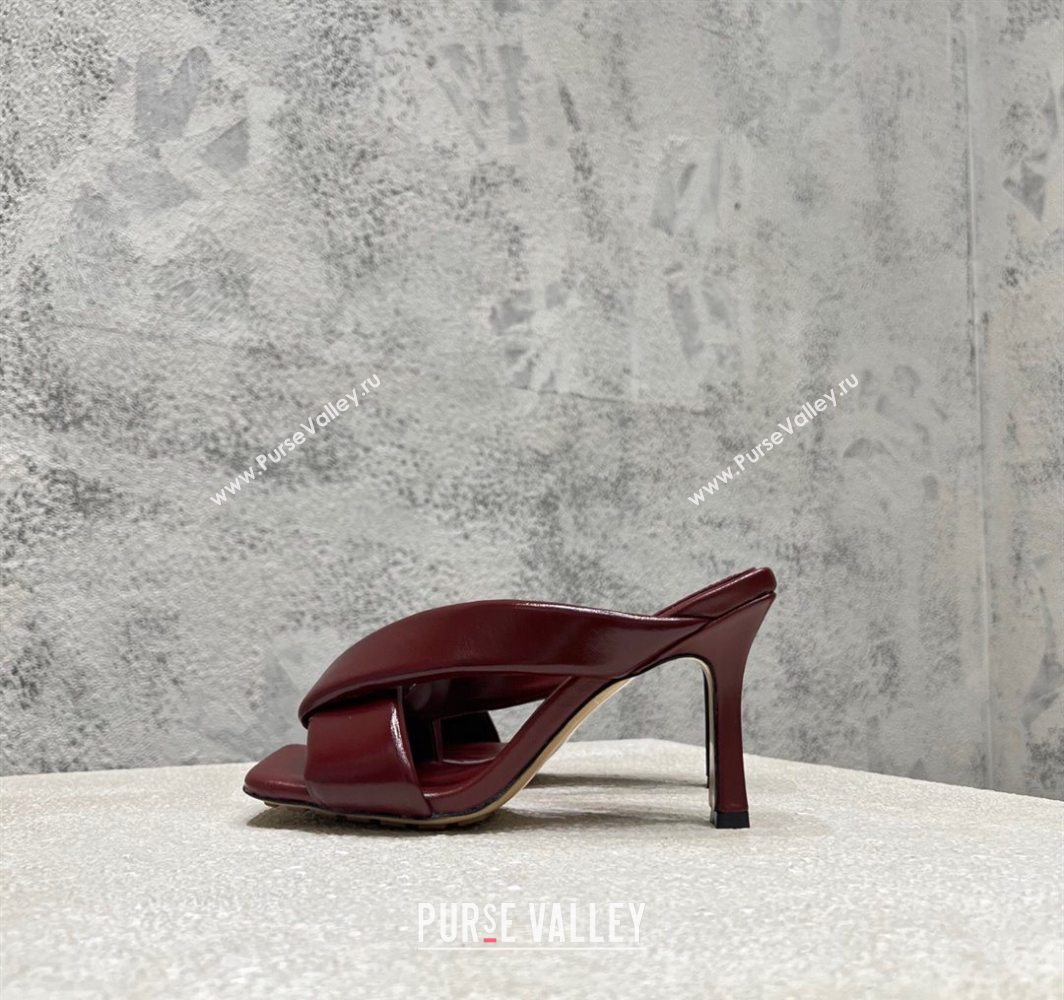 Bottega Veneta Riva Heel Slides Sandal 9cm in Shiny Calfskin with Twisted Strap Barolo Red 2025 (MD-250604047)