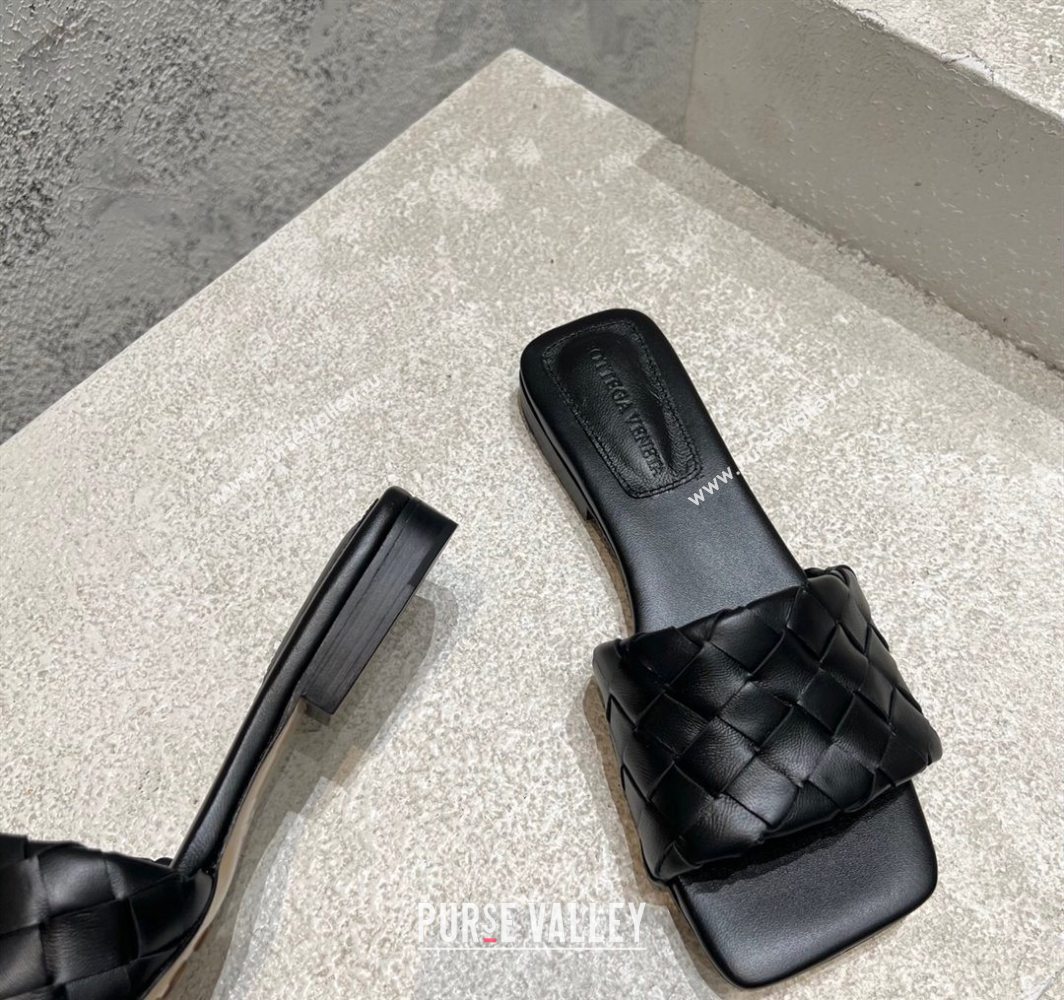 Bottega Veneta Parco Square Flat Slides Sandals in Soft Intrecciato Leather Black 2025 837737 (MD-250604010)