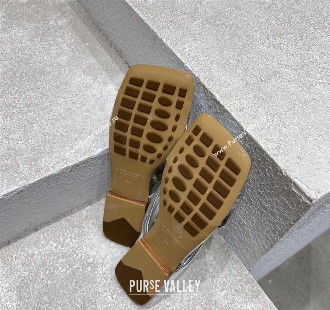Bottega Veneta Riva Flat Slides Sandal in Shiny Calfskin with Twisted Strap Silver 2025 (MD-250604050)