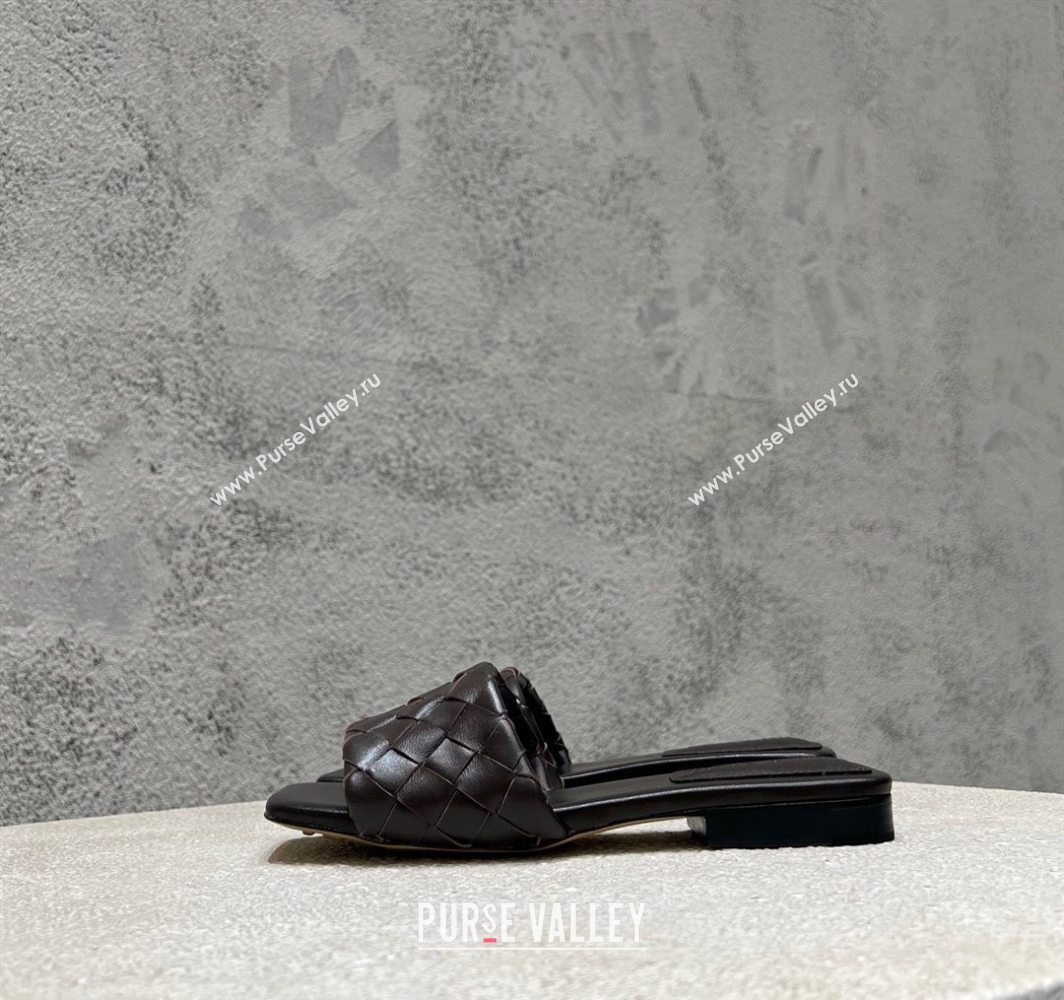 Bottega Veneta Parco Square Flat Slides Sandals in Soft Intrecciato Leather Fondant Brown 2025 837737 (MD-250604013)