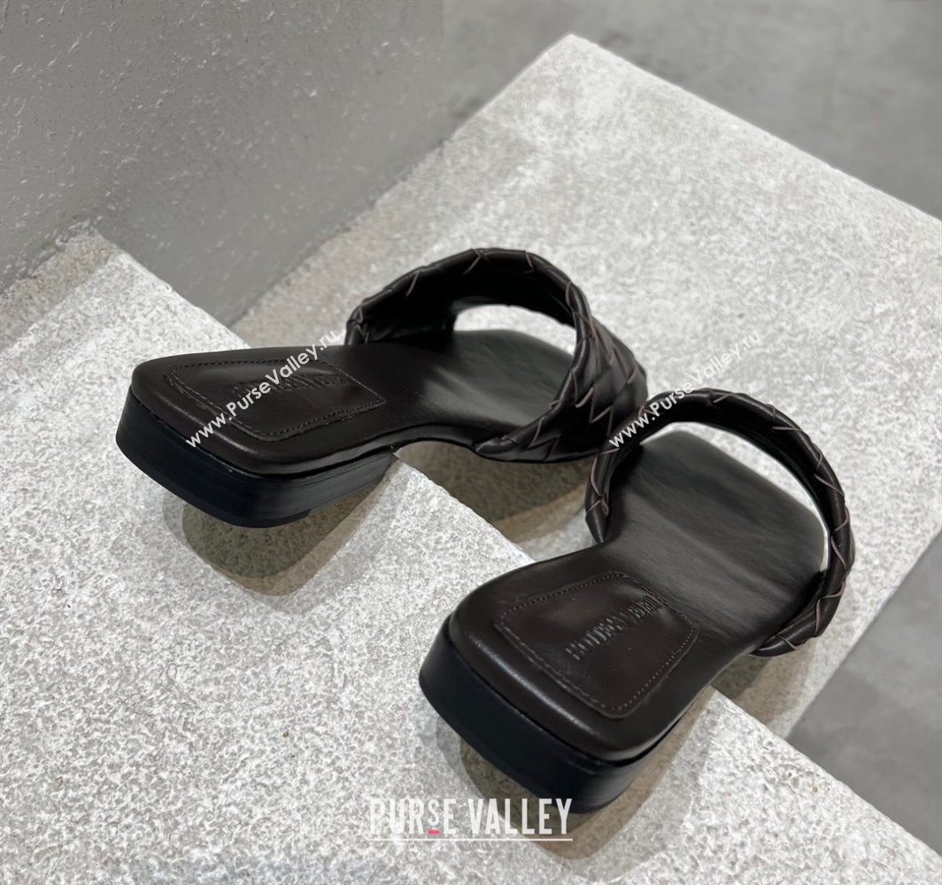 Bottega Veneta Parco Square Flat Slides Sandals in Soft Intrecciato Leather Fondant Brown 2025 837737 (MD-250604013)