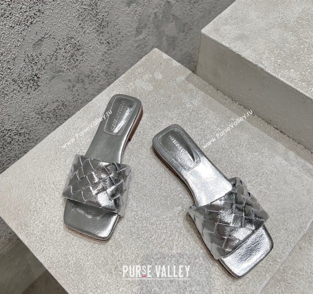 Bottega Veneta Parco Square Flat Slides Sandals in Soft Intrecciato Leather Silver 2025 837737 (MD-250604015)