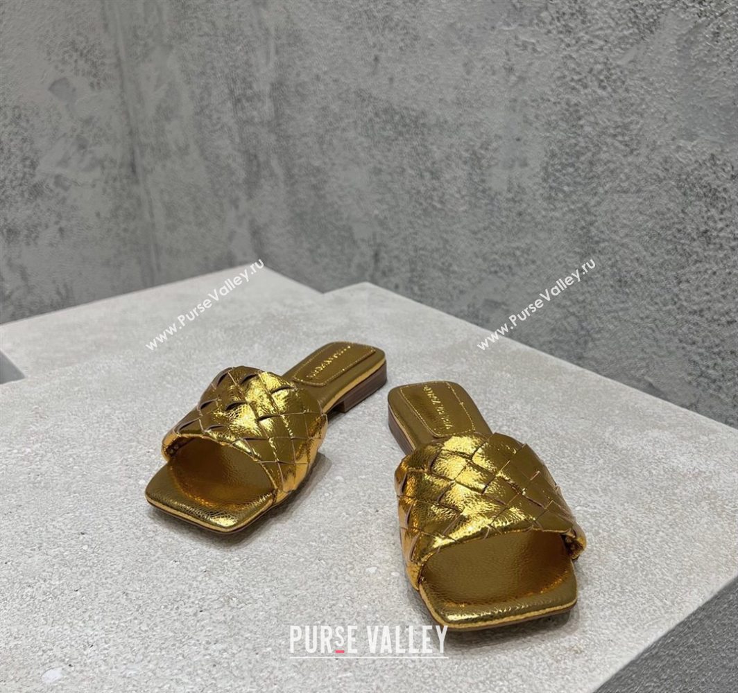 Bottega Veneta Parco Square Flat Slides Sandals in Soft Intrecciato Leather Gold 2025 837737 (MD-250604016)