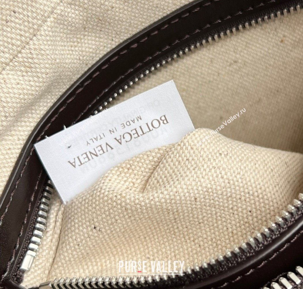 Bottega Veneta Mens Small Camera Bag in Intrecciato Leather Fondant Brown 2025 755923 (WT-250624043)