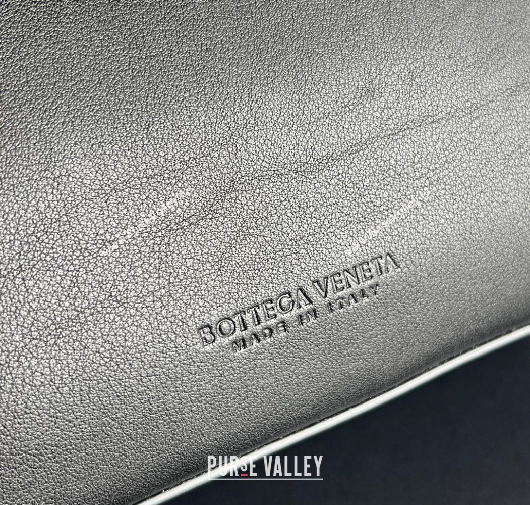 Bottega Veneta Small Ciao Ciao Top Handle Bag in Calf Leather Black 2025 835835 (WT-250624056)