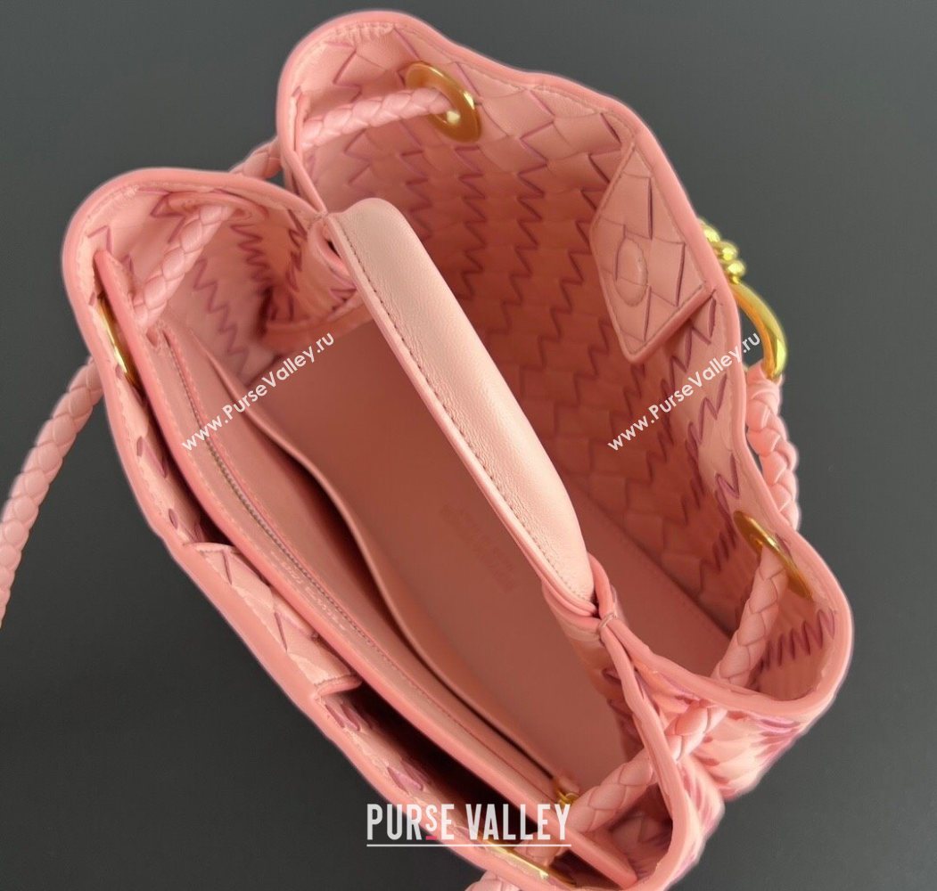 Bottega Veneta Small Andiamo Top Handle Bag in Intrecciato Leather Rose Pink 2025 743568 (WT-250624050)