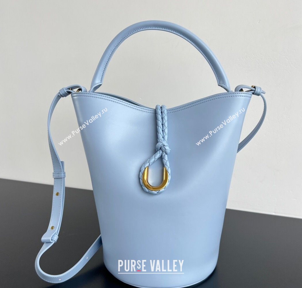 Bottega Veneta Liberta Bucket Bag in Smooth Leather 806038 Lunar Blue 2025 (WT-250624065)