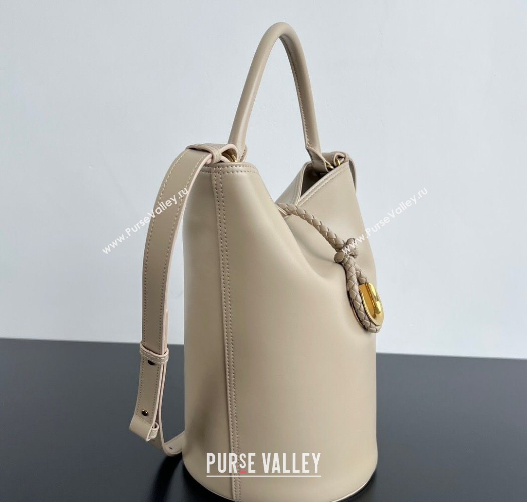 Bottega Veneta Liberta Bucket Bag in Smooth Leather 806038 Ecru Beige 2025 (WT-250624067)