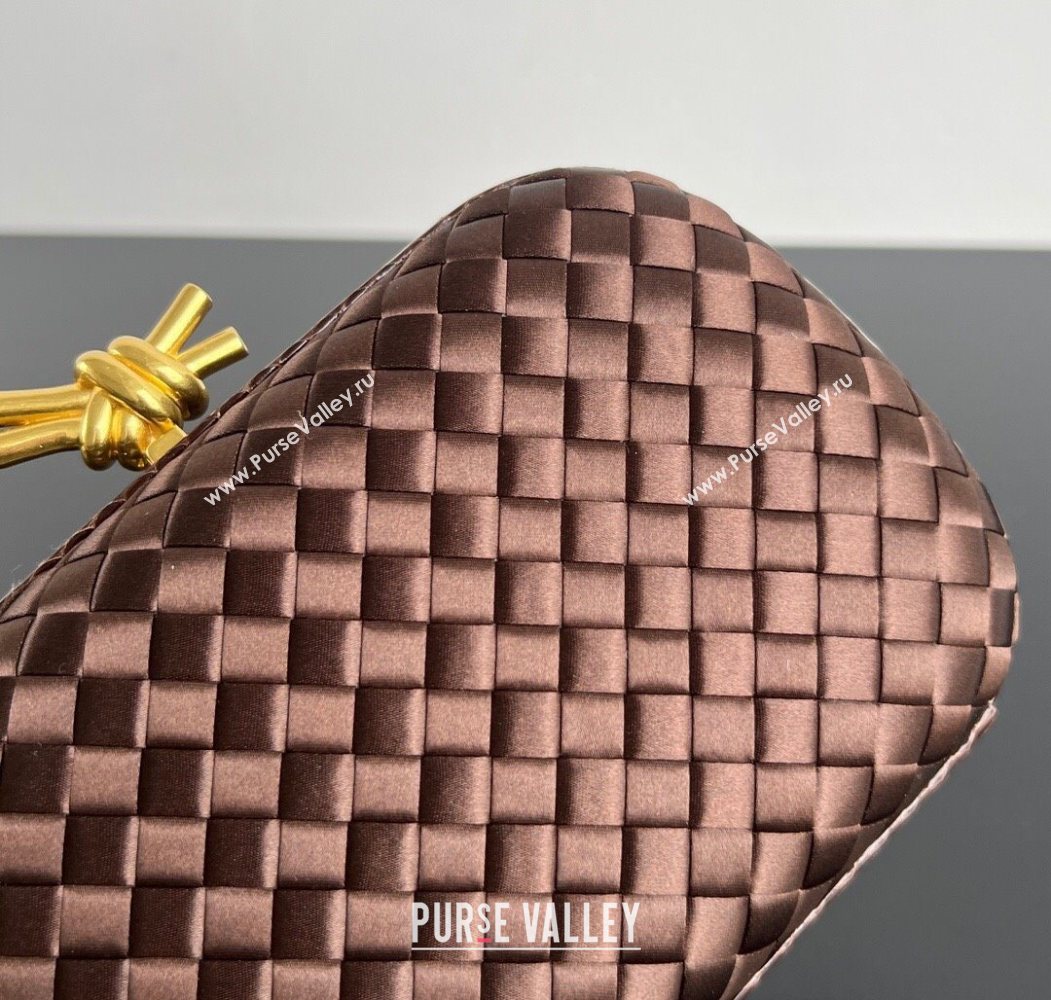 Bottega Veneta Classic Knot Clutch in Intreccio Satin Brown 13 2025 BV062501 (YX-250625013)