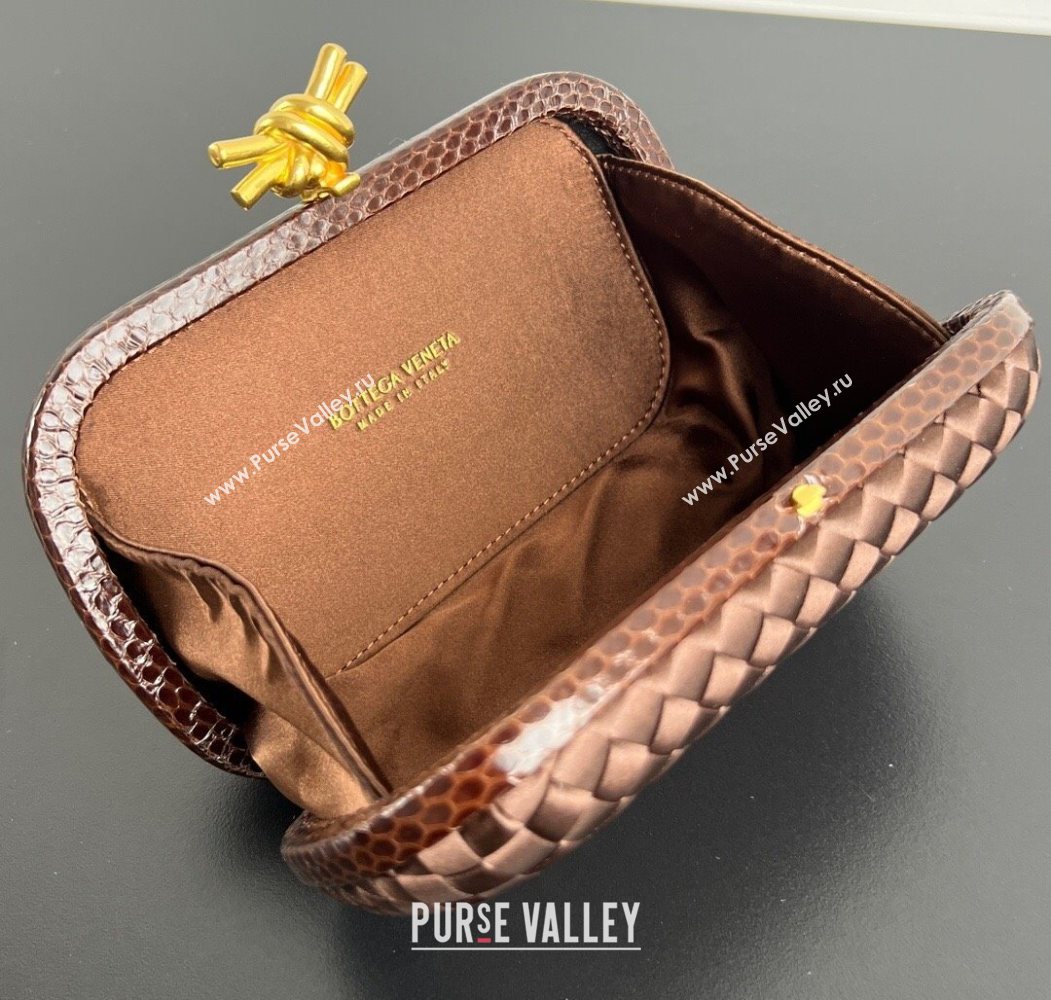 Bottega Veneta Classic Knot Clutch in Intreccio Satin Brown 13 2025 BV062501 (YX-250625013)