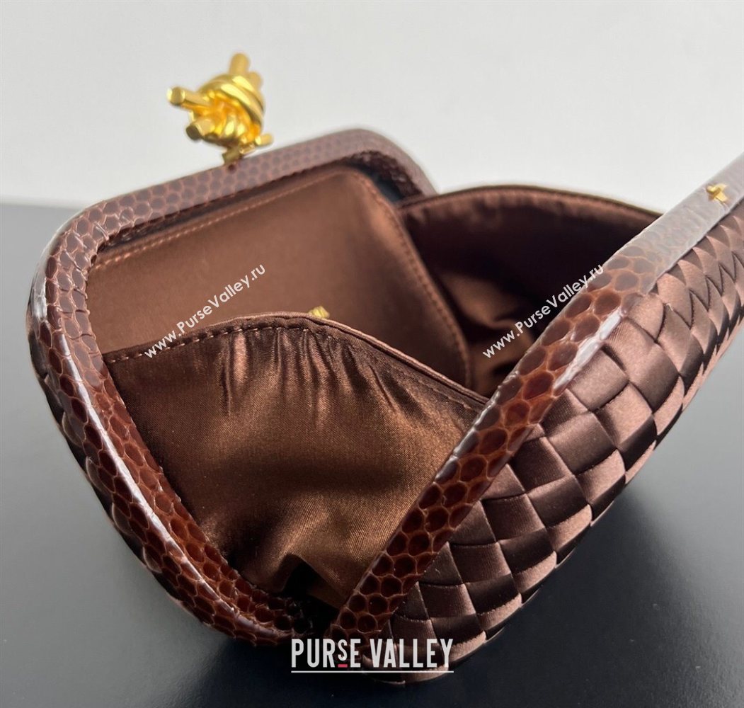 Bottega Veneta Classic Knot Clutch in Intreccio Satin Brown 13 2025 BV062501 (YX-250625013)