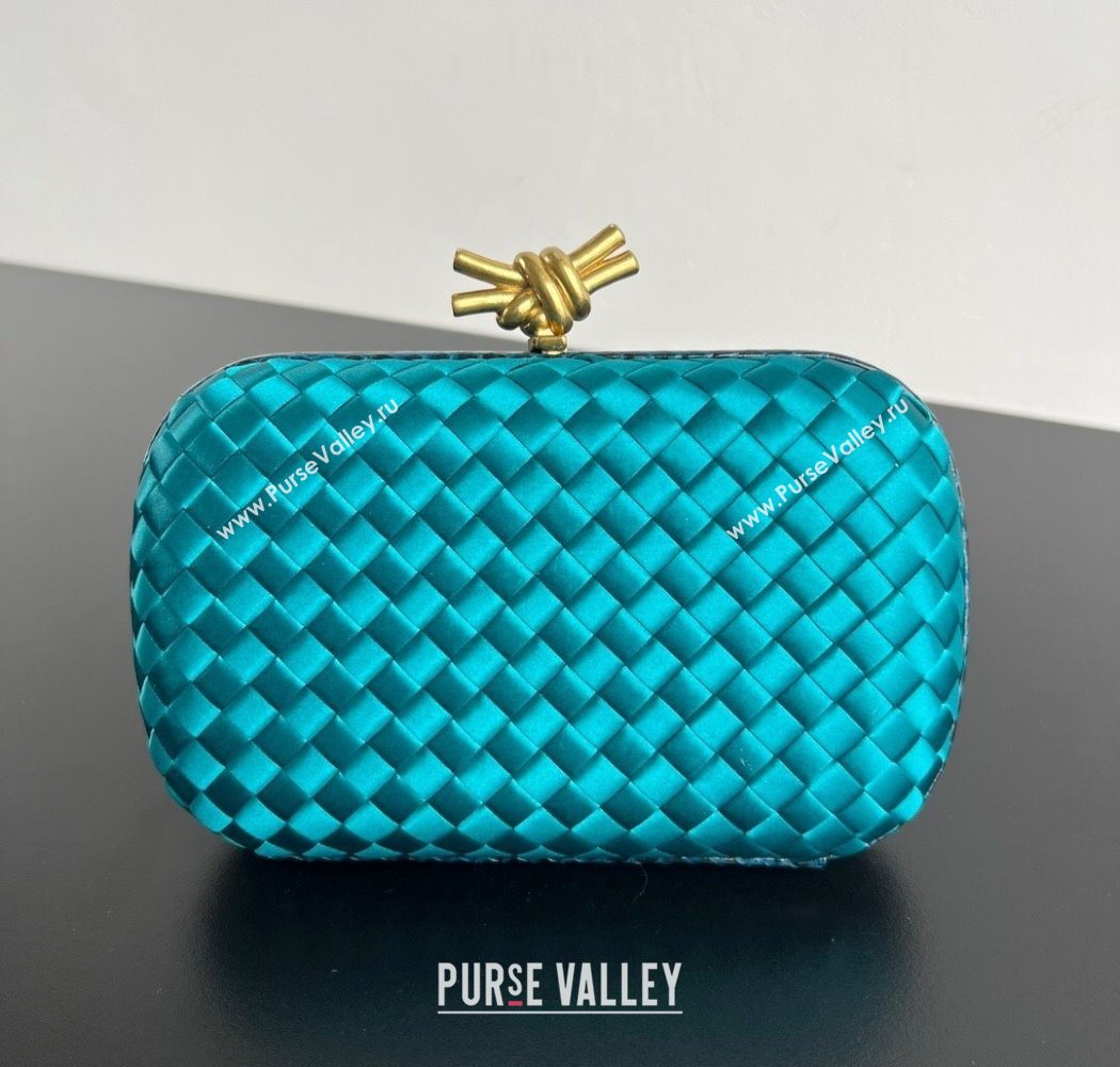 Bottega Veneta Classic Knot Clutch in Intreccio Satin Blue 02 2025 BV062501 (YX-250625002)