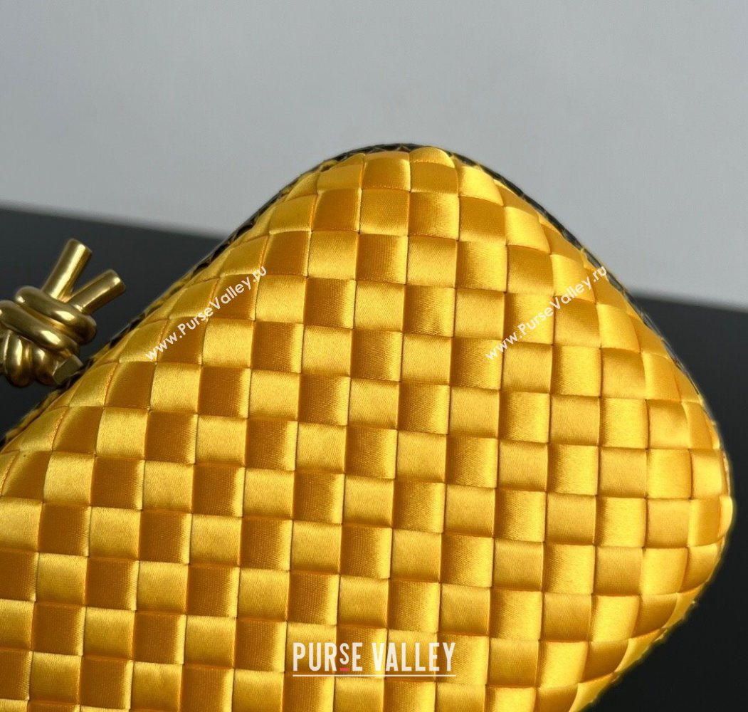 Bottega Veneta Classic Knot Clutch in Intreccio Satin Yellow 17 2025 BV062501 (YX-250625017)