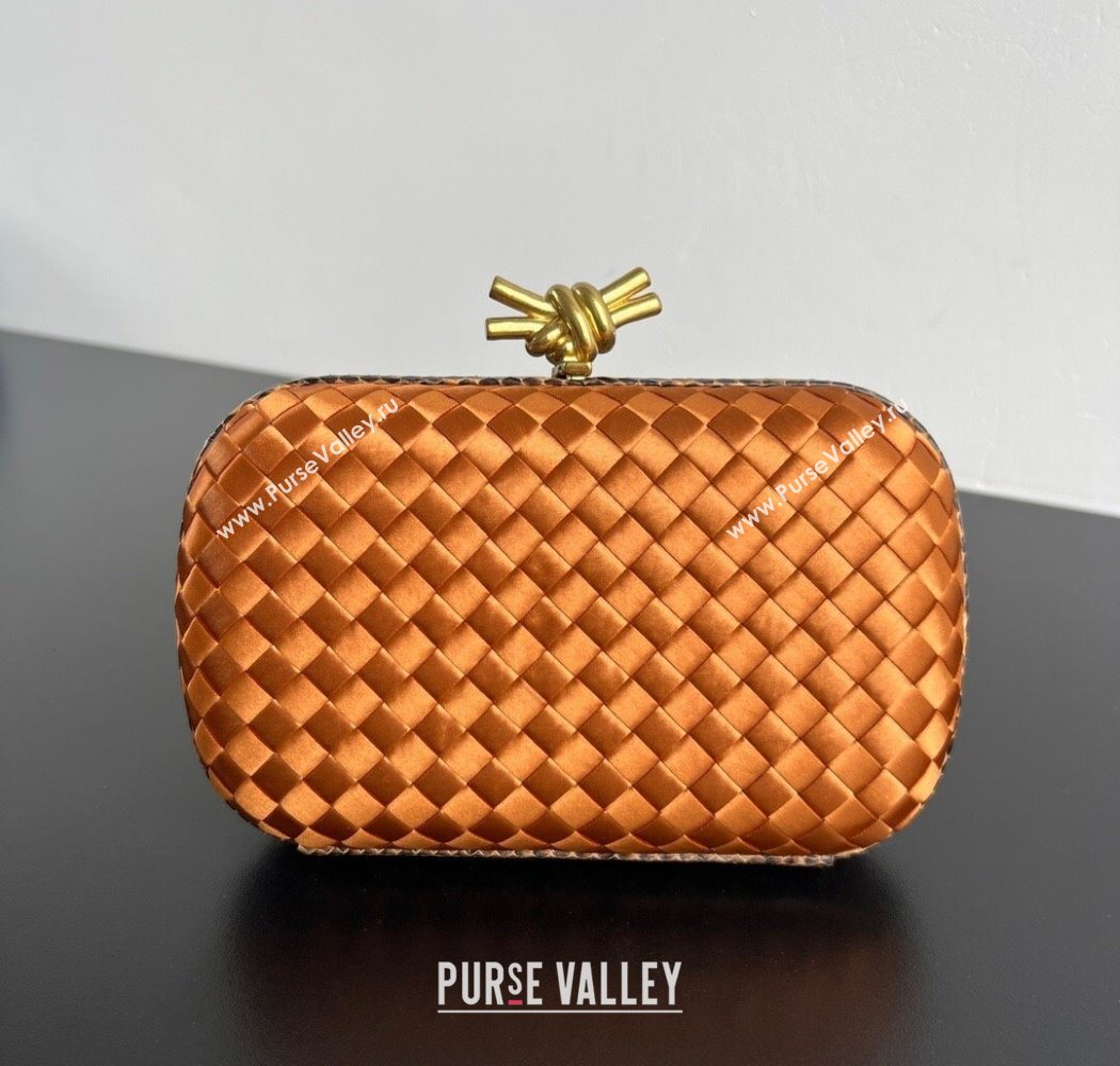 Bottega Veneta Classic Knot Clutch in Intreccio Satin Yellow 19 2025 BV062501 (YX-250625019)