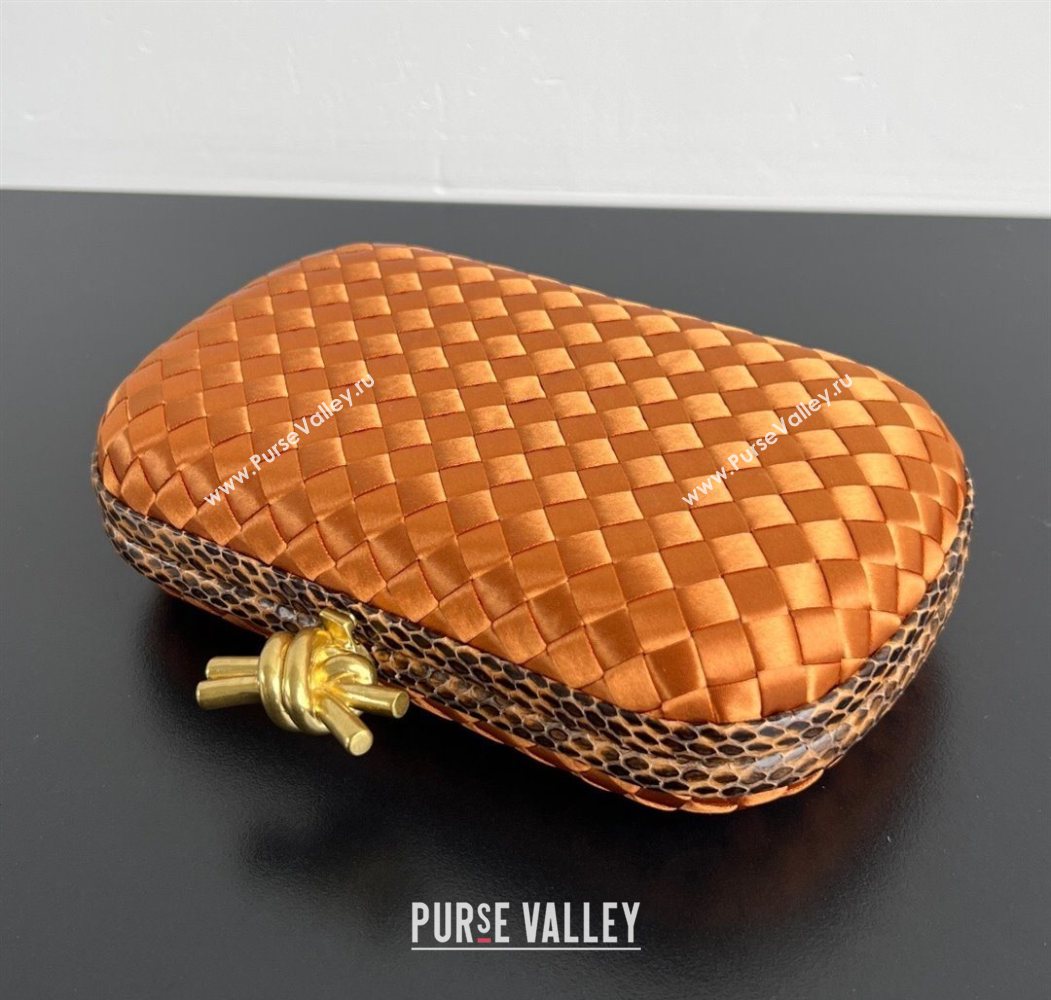 Bottega Veneta Classic Knot Clutch in Intreccio Satin Yellow 19 2025 BV062501 (YX-250625019)