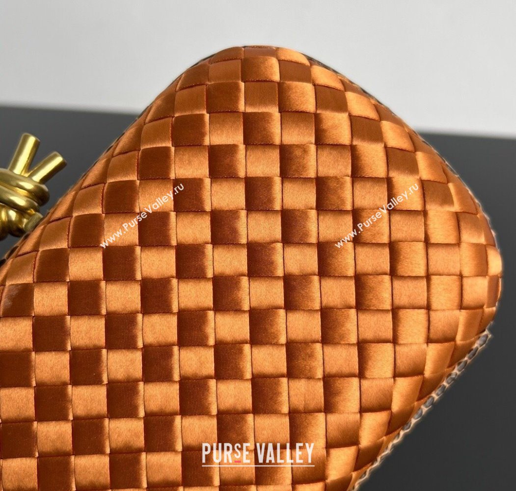 Bottega Veneta Classic Knot Clutch in Intreccio Satin Yellow 19 2025 BV062501 (YX-250625019)