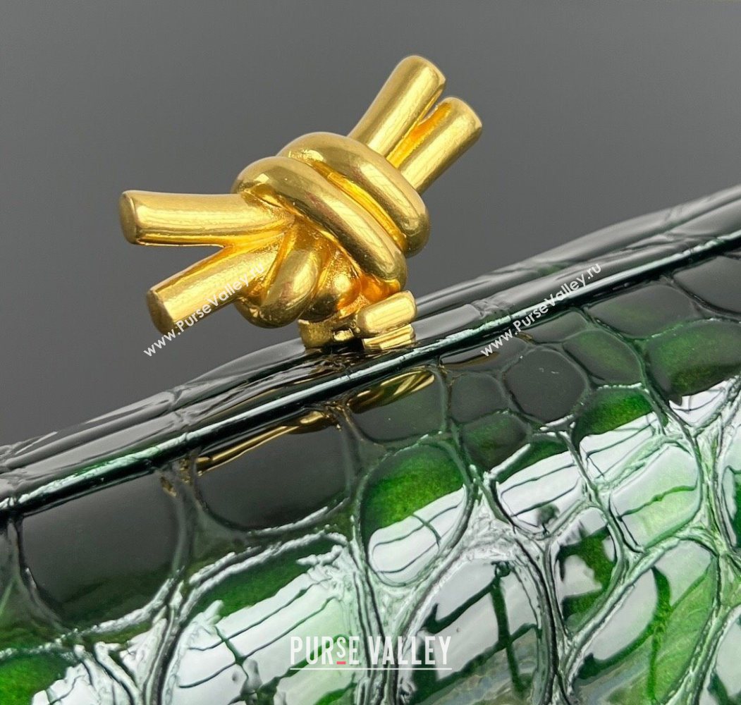 Bottega Veneta Classic Knot Clutch in Crocodile Embossed Leather Green 2025 BV062501 (YX-250625026)