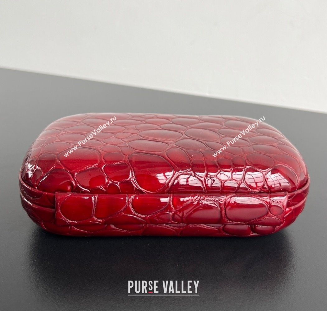 Bottega Veneta Classic Knot Clutch in Crocodile Embossed Leather Red 2025 BV062501 (YX-250625027)
