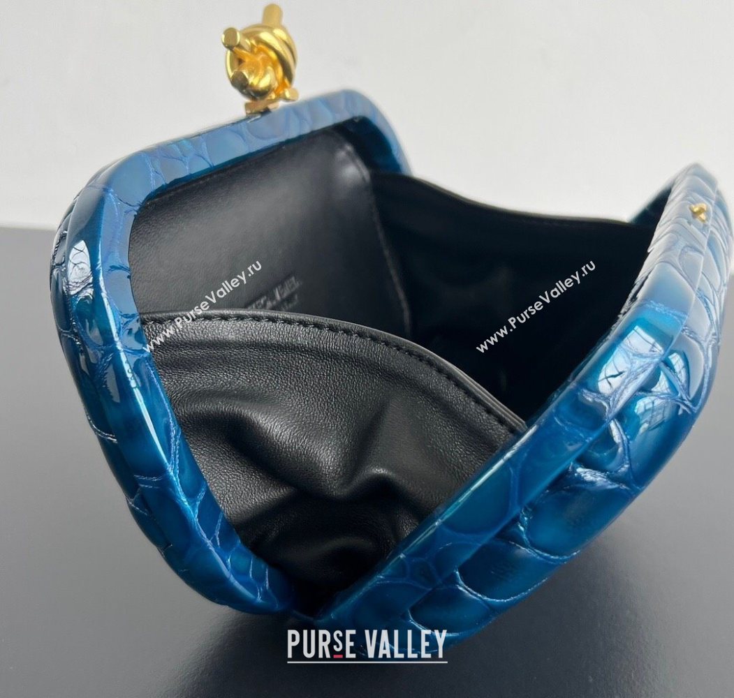 Bottega Veneta Classic Knot Clutch in Crocodile Embossed Leather Blue 2025 BV062501 (YX-250625028)