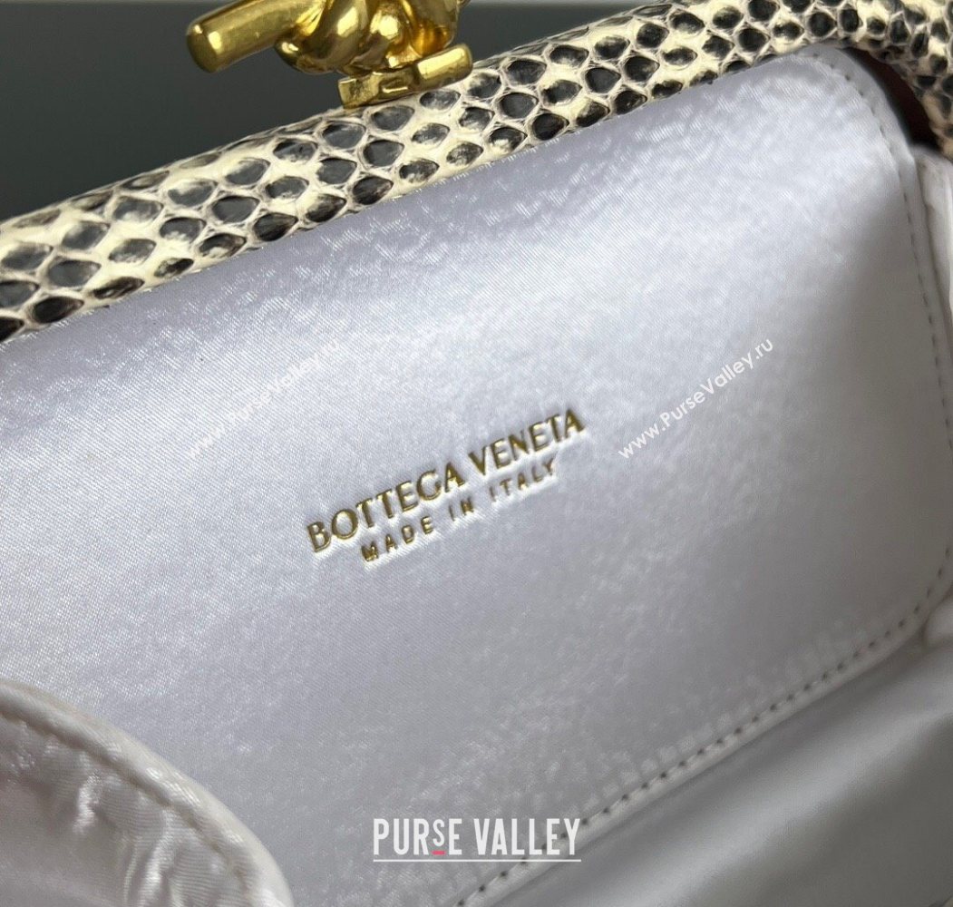 Bottega Veneta Classic Knot Clutch in Intreccio Satin Silver 04 2025 BV062501 (YX-250625004)