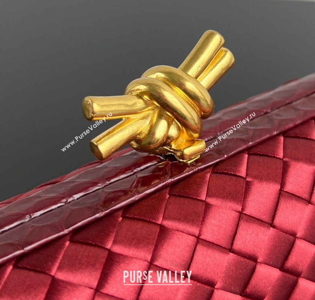 Bottega Veneta Classic Knot Clutch in Intreccio Satin Red 05 2025 BV062501 (YX-250625005)