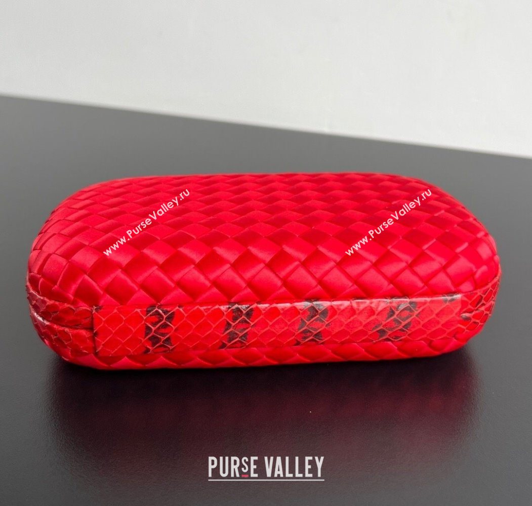 Bottega Veneta Classic Knot Clutch in Intreccio Satin Red 07 2025 BV062501 (YX-250625007)