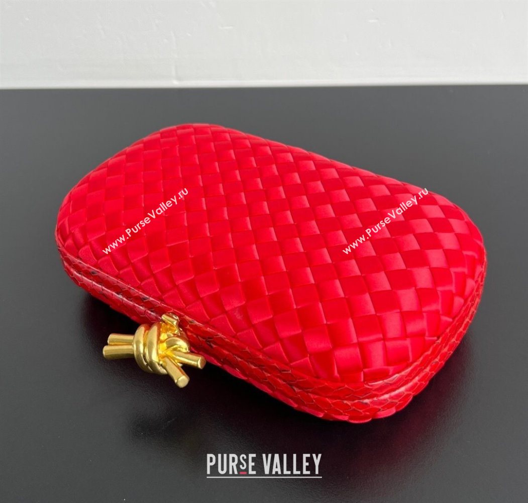 Bottega Veneta Classic Knot Clutch in Intreccio Satin Red 07 2025 BV062501 (YX-250625007)