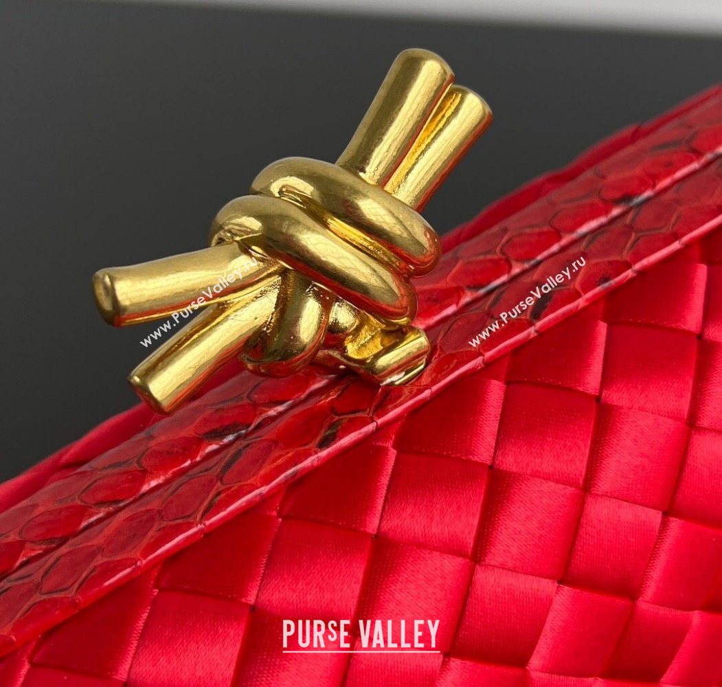 Bottega Veneta Classic Knot Clutch in Intreccio Satin Red 07 2025 BV062501 (YX-250625007)
