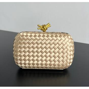 Bottega Veneta Classic Knot Clutch in Intreccio Satin Light Gold 2025 BV062501 (YX-250625008)