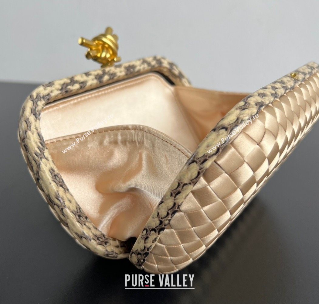 Bottega Veneta Classic Knot Clutch in Intreccio Satin Light Gold 2025 BV062501 (YX-250625008)