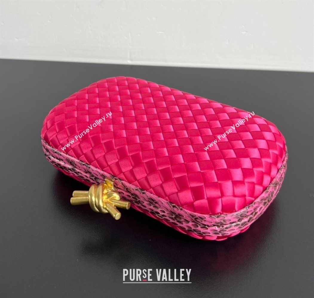 Bottega Veneta Classic Knot Clutch in Intreccio Satin Dark Pink 2025 BV062501 (YX-250625009)