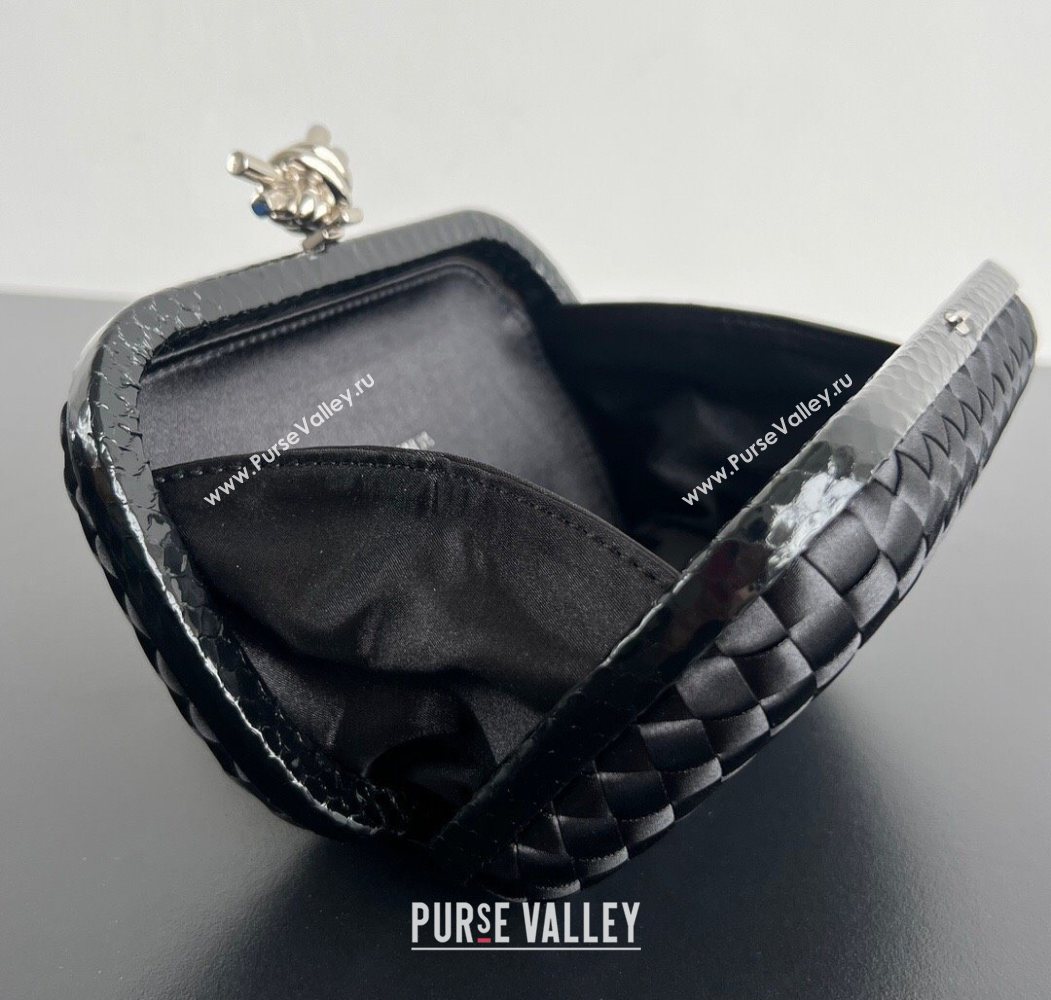 Bottega Veneta Classic Knot Clutch in Intreccio Satin Black/Silver 2025 BV062501 (YX-250625010)