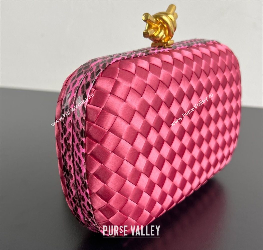 Bottega Veneta Classic Knot Clutch in Intreccio Satin Pink 11 2025 BV062501 (YX-250625011)