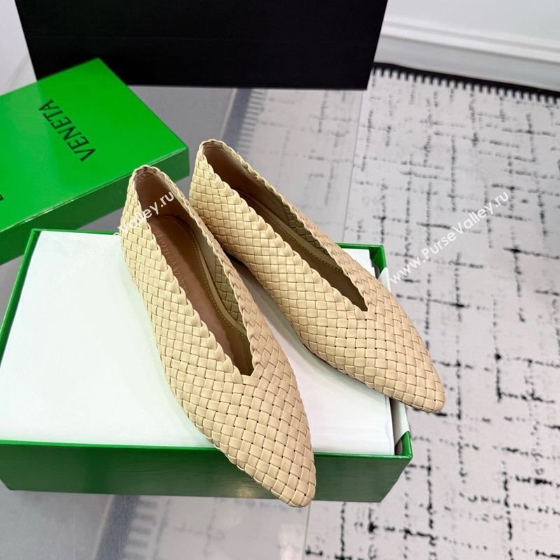 Bottega Veneta Sofia Ballerinas Flat in Padded Intreccio Leather Beige 2025 827698 (MD-250709060)