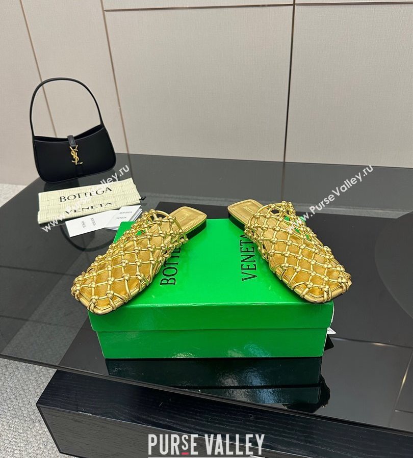 Bottega Veneta Riva Flat Slides Sandal in Woven Knotted Leather Gold 2025 (MD-250709062)