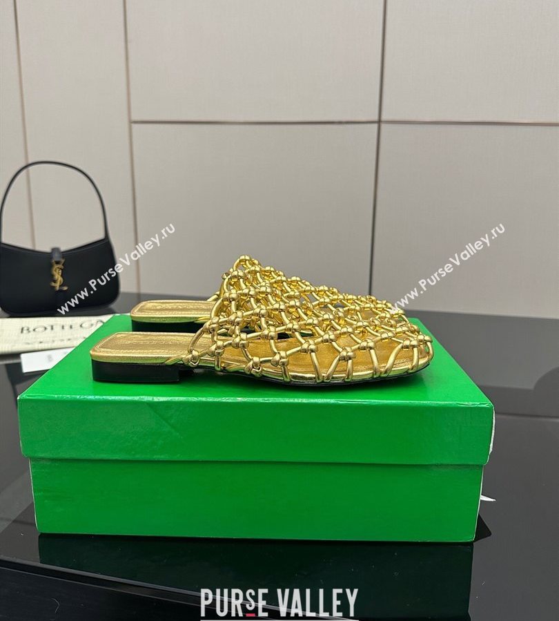 Bottega Veneta Riva Flat Slides Sandal in Woven Knotted Leather Gold 2025 (MD-250709062)