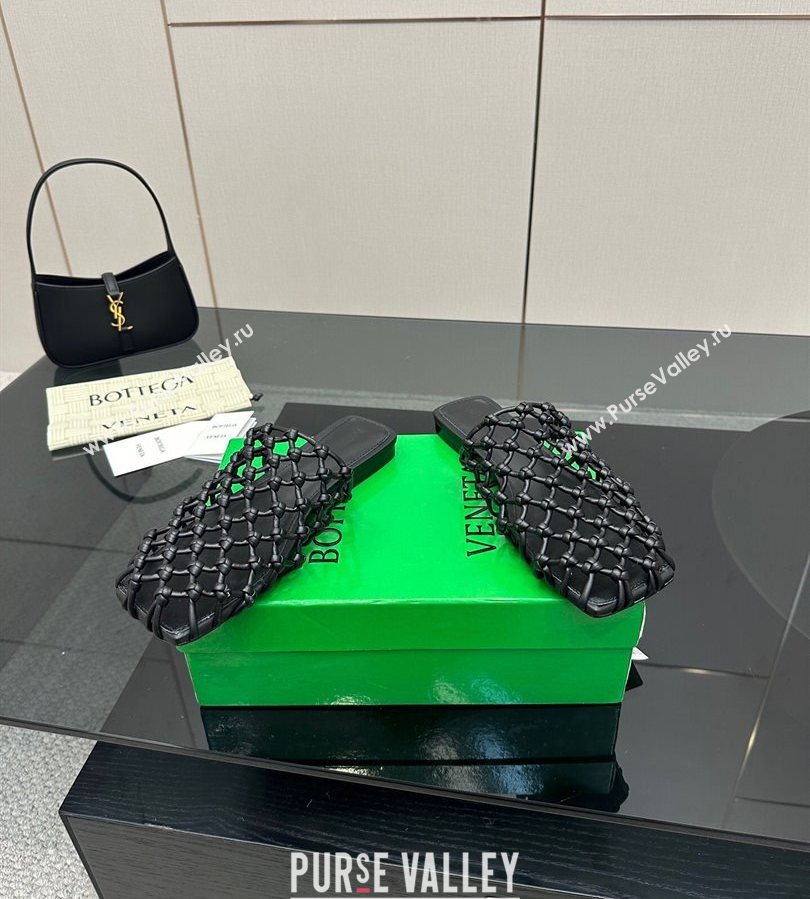 Bottega Veneta Riva Flat Slides Sandal in Woven Knotted Leather Black 2025 (MD-250709063)