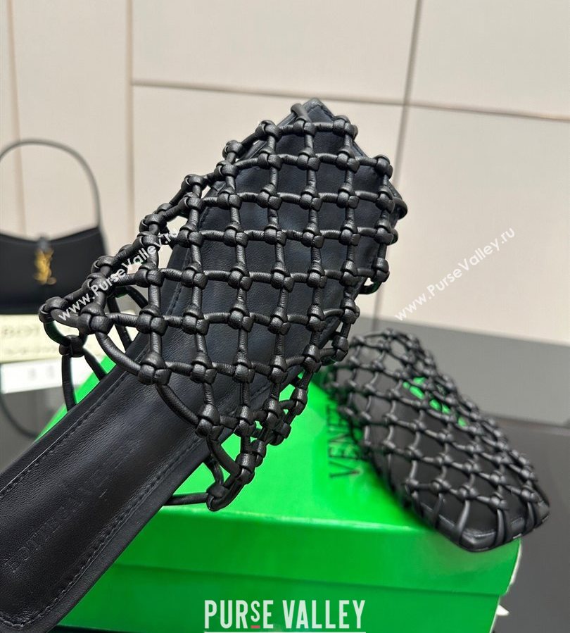 Bottega Veneta Riva Flat Slides Sandal in Woven Knotted Leather Black 2025 (MD-250709063)